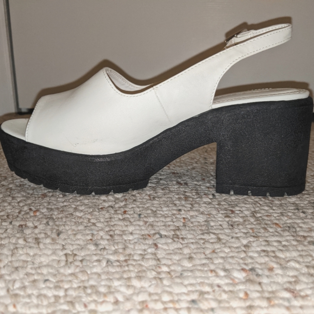 Chunky 90s Shoes